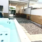 Polignano With Jacuzzi, Garden & Parking וילה *