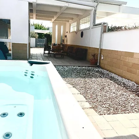 Polignano With Jacuzzi, Garden & Parking 빌라 *