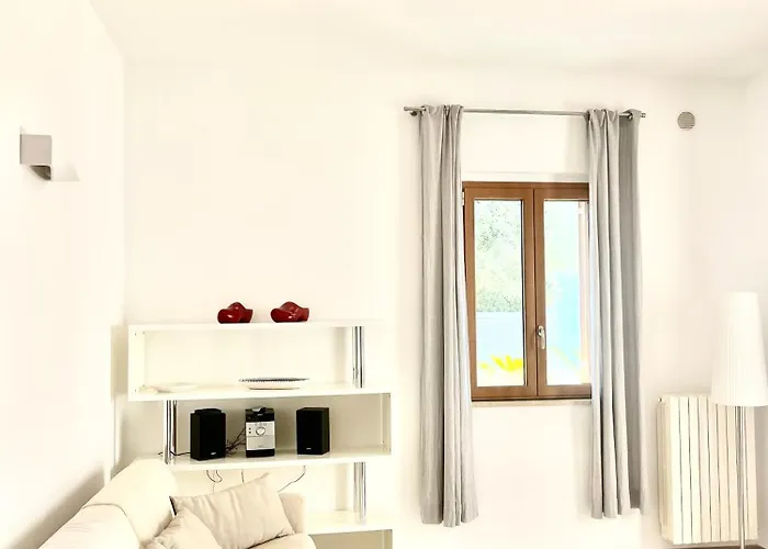 빌라 Polignano With Jacuzzi, Garden & Parking *