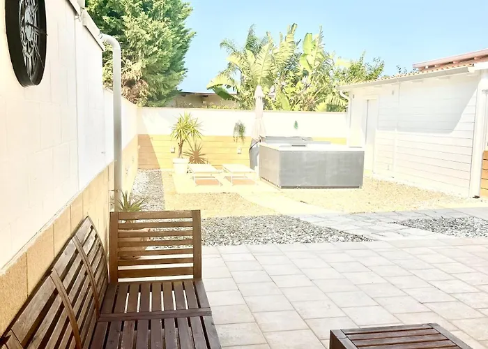 빌라 Polignano With Jacuzzi, Garden & Parking